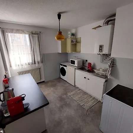 Ferienwohnung Le Fossie - Grand T2 - Basique Propre Et Fonctionnel Avec Parking Pau Exterior foto
